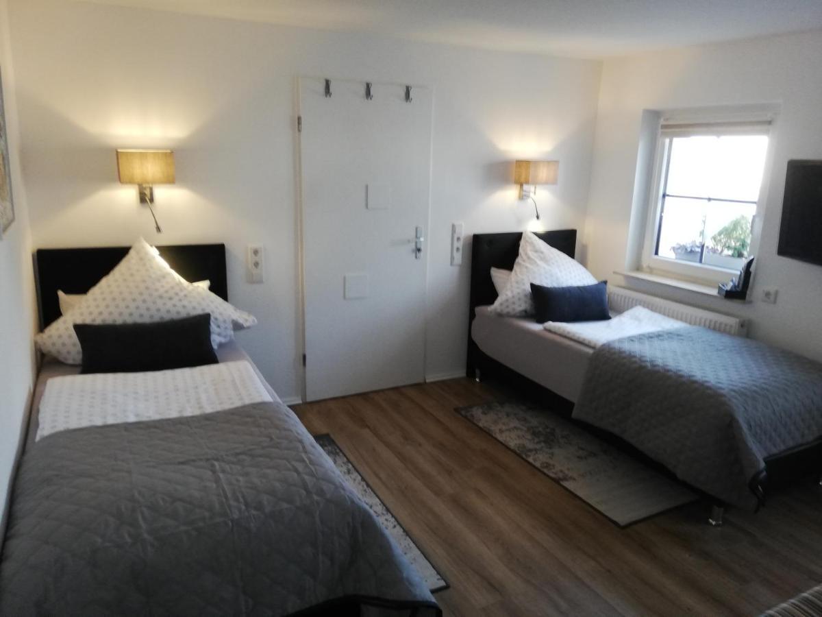 Ferienwohnung Hirmer Цирндорф Экстерьер фото